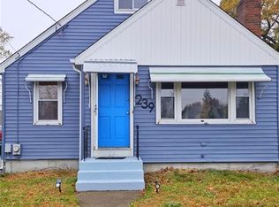 239 Doric Ave, Cranston, RI 02910