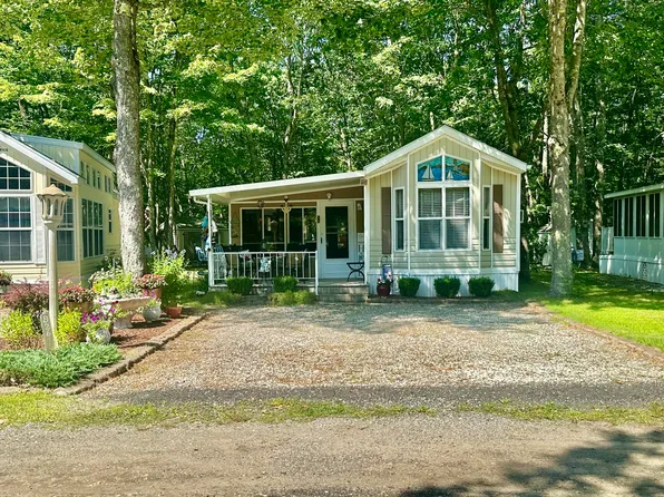 1 Robinson Way #B26, Kennebunk, ME 04043