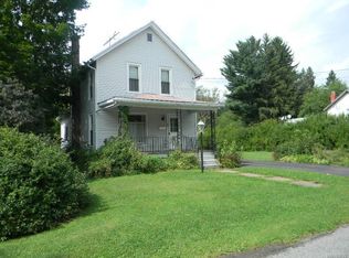 90 Spring St, Springville, NY 14141