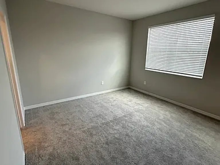 15965 Grafton Way — Photo 32