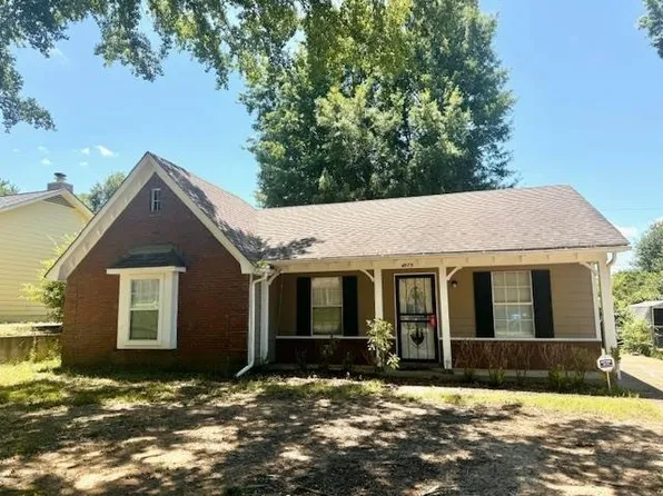 4575 Columbia Woods Ln, Millington, TN 38053