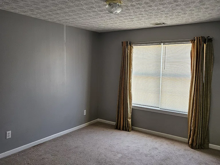 1529 Sydney Pond Cir — Photo 21