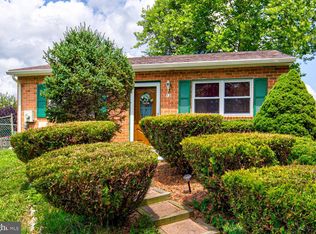 13 Burns Way, Newark, DE 19702