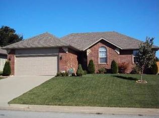 2913 Garton Rd, Ozark, MO 65721