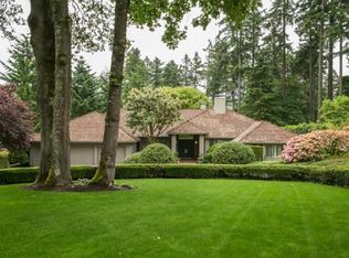 1540 SW Corbett Hill Cir, Portland, OR 97219