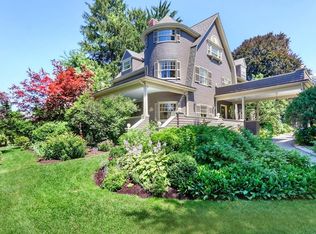 29 Calumet Rd, Winchester, MA 01890