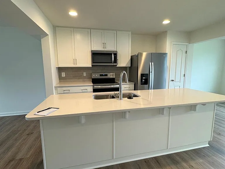120 Tuxford Rd — Photo 10