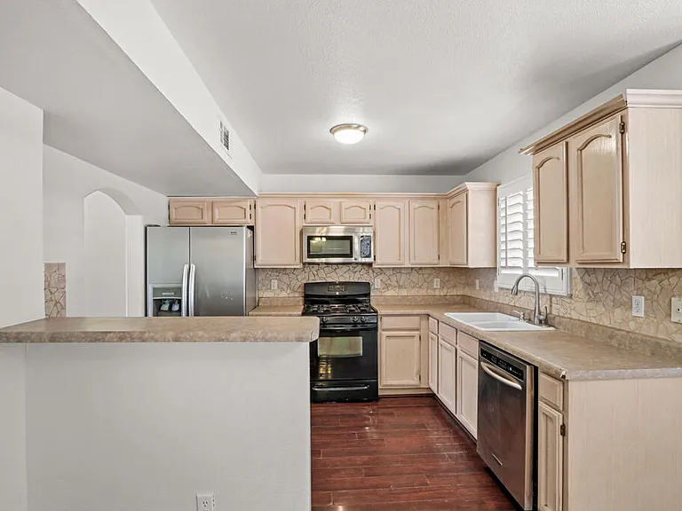 12328 Jan Herring Way — Photo 14