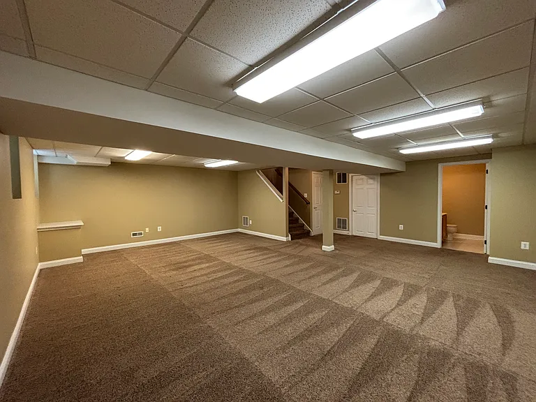 48 Weaver Dr #48 — Photo 33