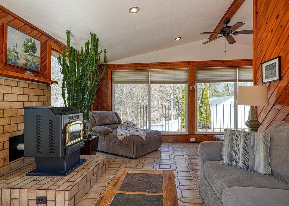 163 Rice Ave, Northborough, MA 01532 Zillow