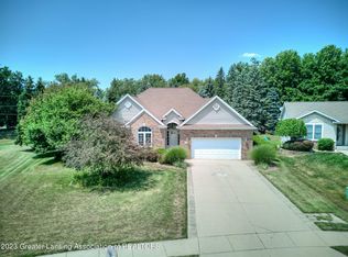 11276 Autumn Meadows Dr, Dewitt, MI 48820