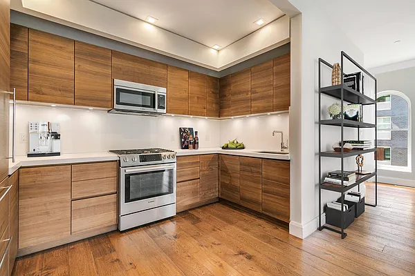 Rented by Compass | media 20