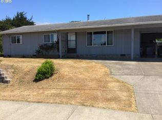 1011 Fillmore Ave, Bandon, OR 97411