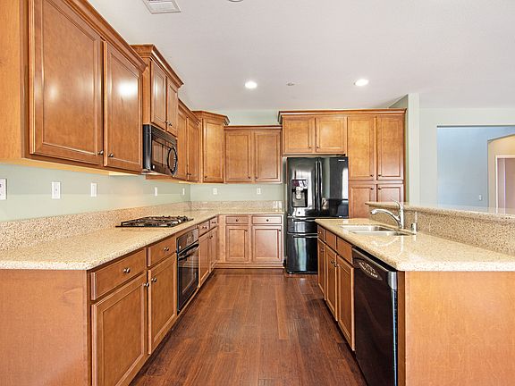 2nd image of 28588 Hellebore St