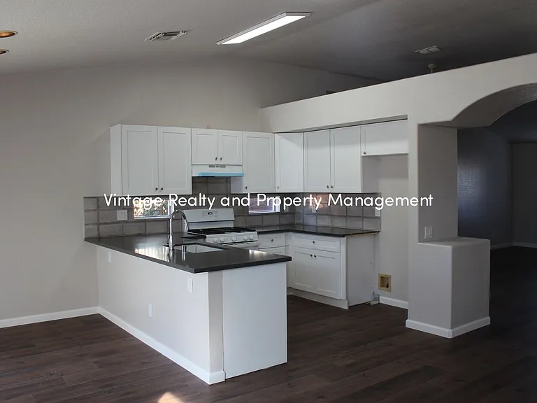 3375 Buttrick Ln — Photo 6