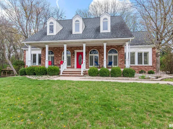 804 Fairfax Ct, Springfield, IL 62702