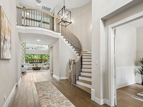 3rd image of 12108 Fieldwood Ln