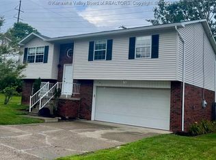 151 Rolling Mdws, Scott Depot, WV 25560