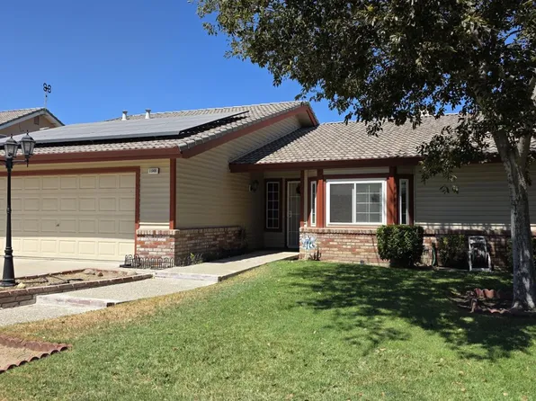 1046 Santa Barbara St, Los Banos, CA 93635