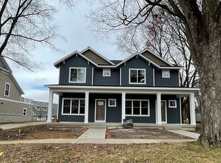 174 N Monroe St, Rockford, MI