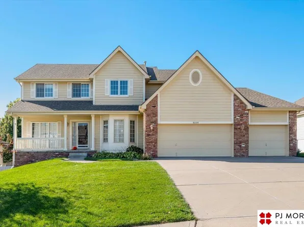 8608 S 98th St, La Vista, NE 68128