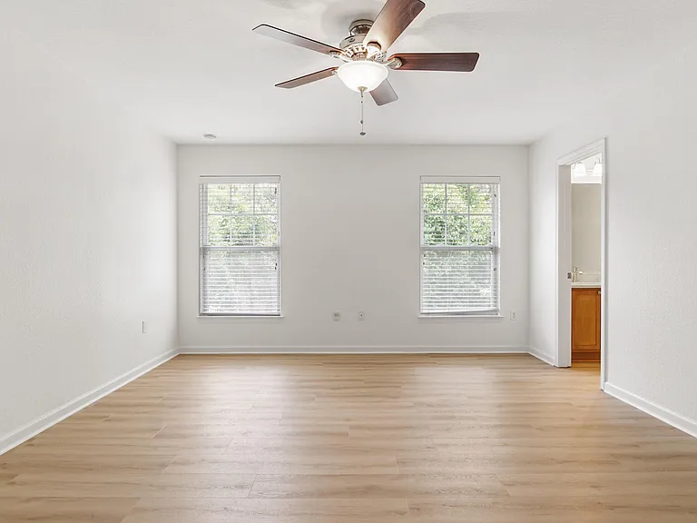 217 Sand Oak Blvd — Photo 11