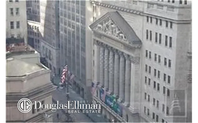 Rented by Douglas Elliman | media 13