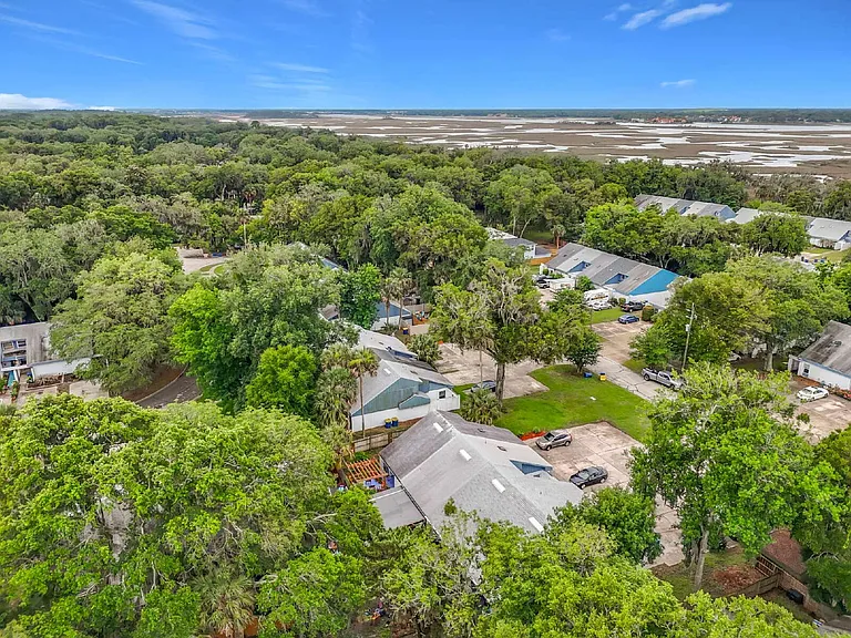 2857 Wonderwood Ln — Photo 40