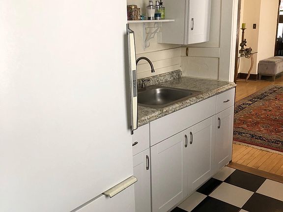 3rd image of 1120 Saint Paul St