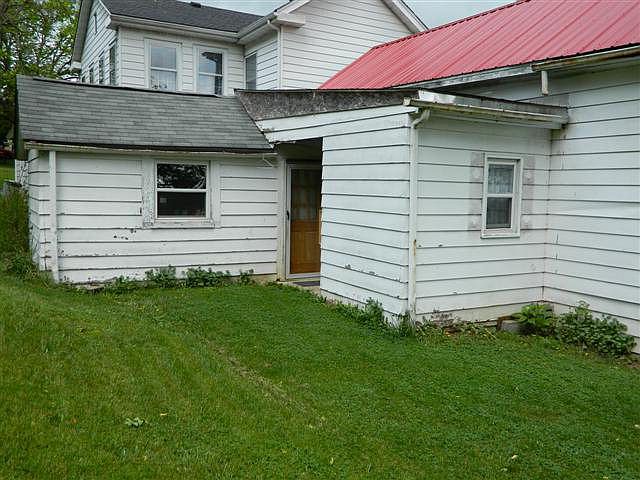 2nd image of 430 Prater Ln