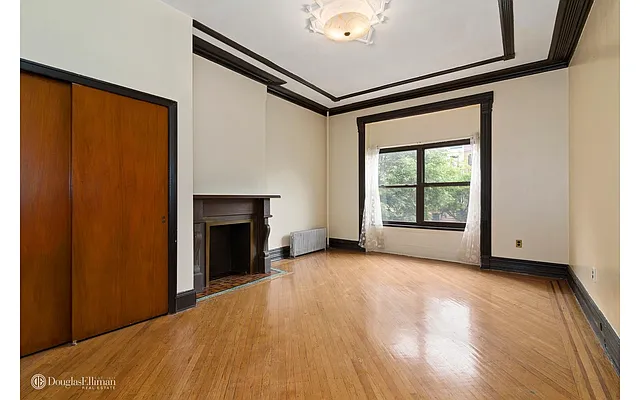 Rented by Douglas Elliman | media 22