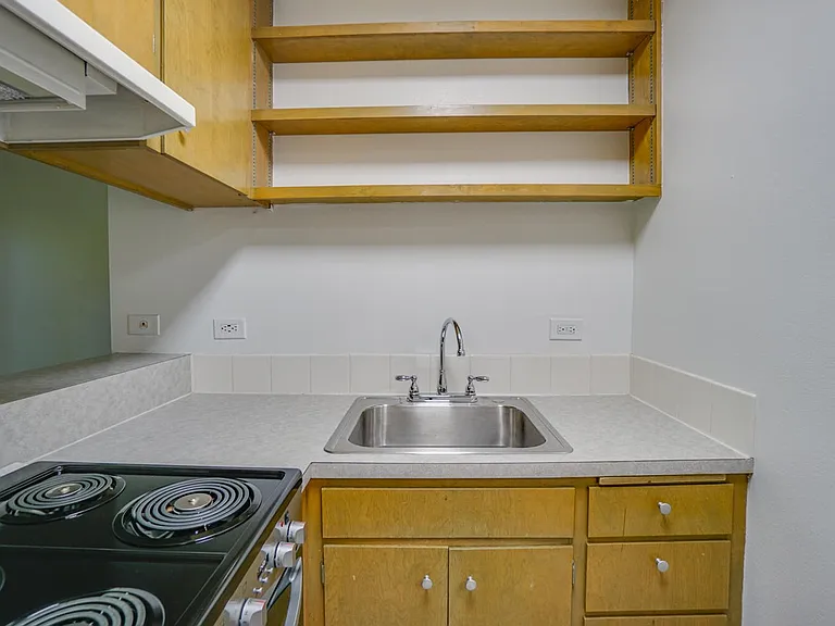 1239 SW Woods St — Photo 17