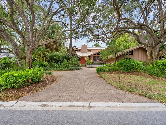 3rd image of 5011 SE Burning Tree Circle