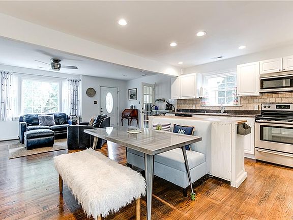 3rd image of 8509 Weldon Dr