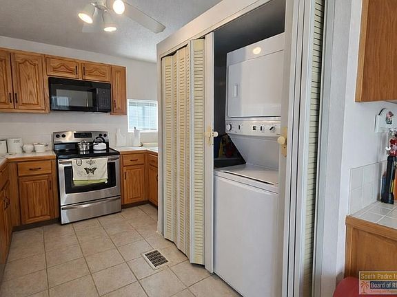 4th image of 375 Sand Dollar Dr #375
