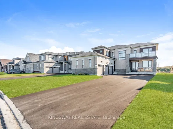 33 Edgar Ave, Essa, ON L3W 0A9