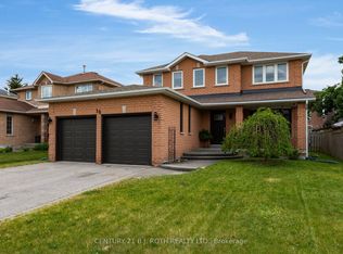 16 Longman Dr, Barrie, ON L4N 7C2