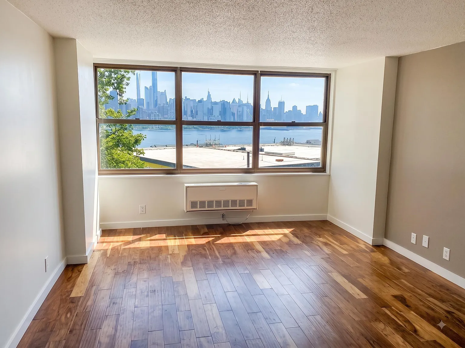 Galaxy Towers Condominium — Photo 1