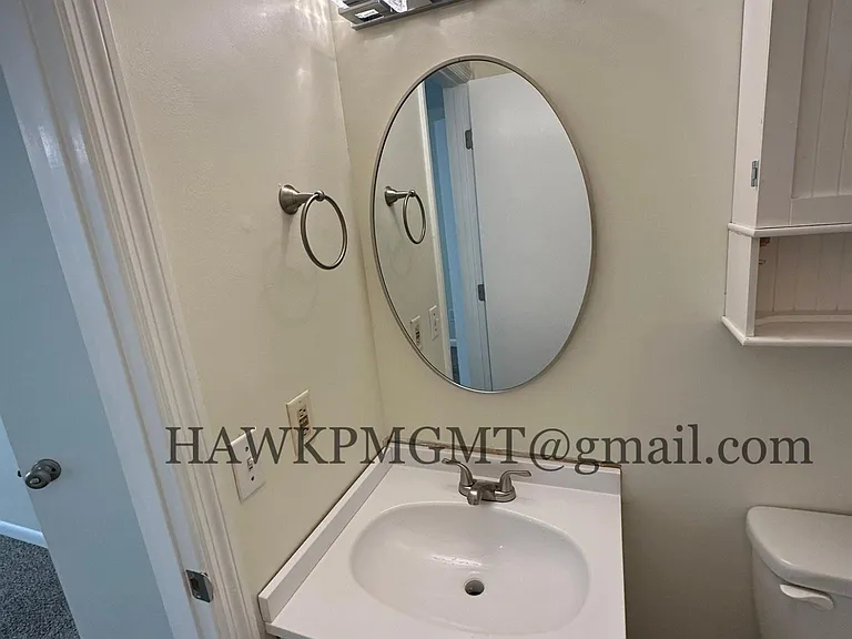 210 Luckett Pl — Photo 9