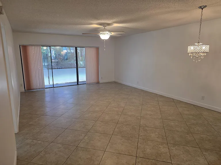170 SE 7th St #301 — Photo 25