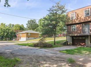 2321-3 4th Ave, Leavenworth, KS 66048