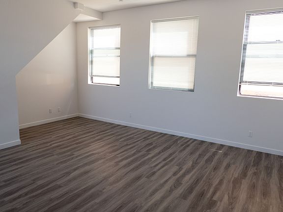 3rd image of 3939 S Centinela Ave #C