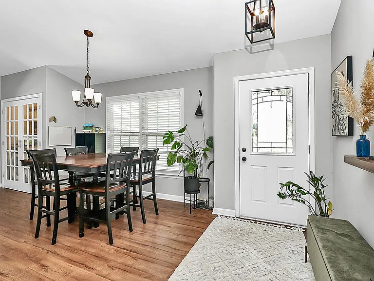 4227 Deerfield Dr — Photo 3