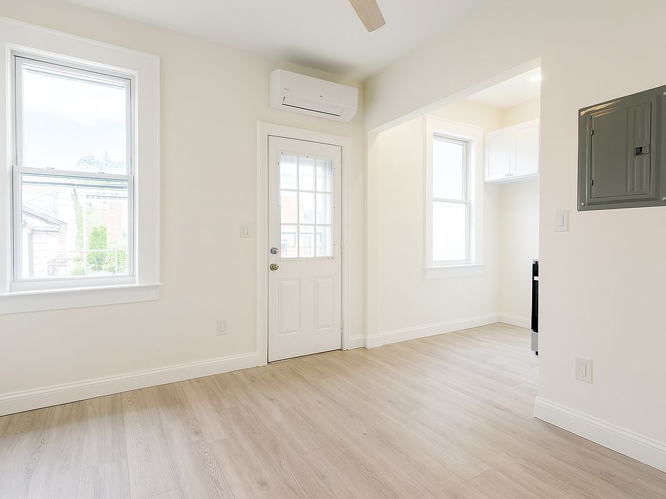 1st image of 20-46 41st St #1