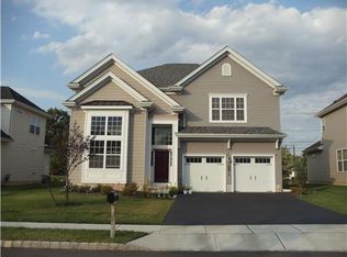 66 Dahlia Ct, Piscataway, NJ 08854