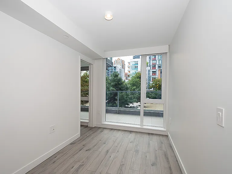 1107 Richards St #212 — Photo 7