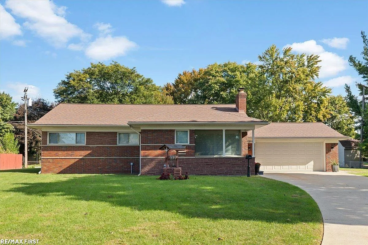 11211 Alice Ct photo 1
