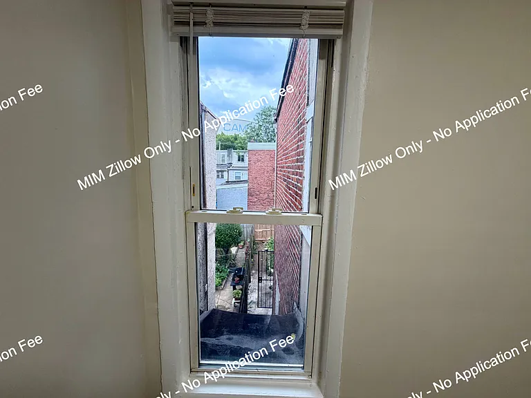1154 Lansdowne Ave — Photo 10