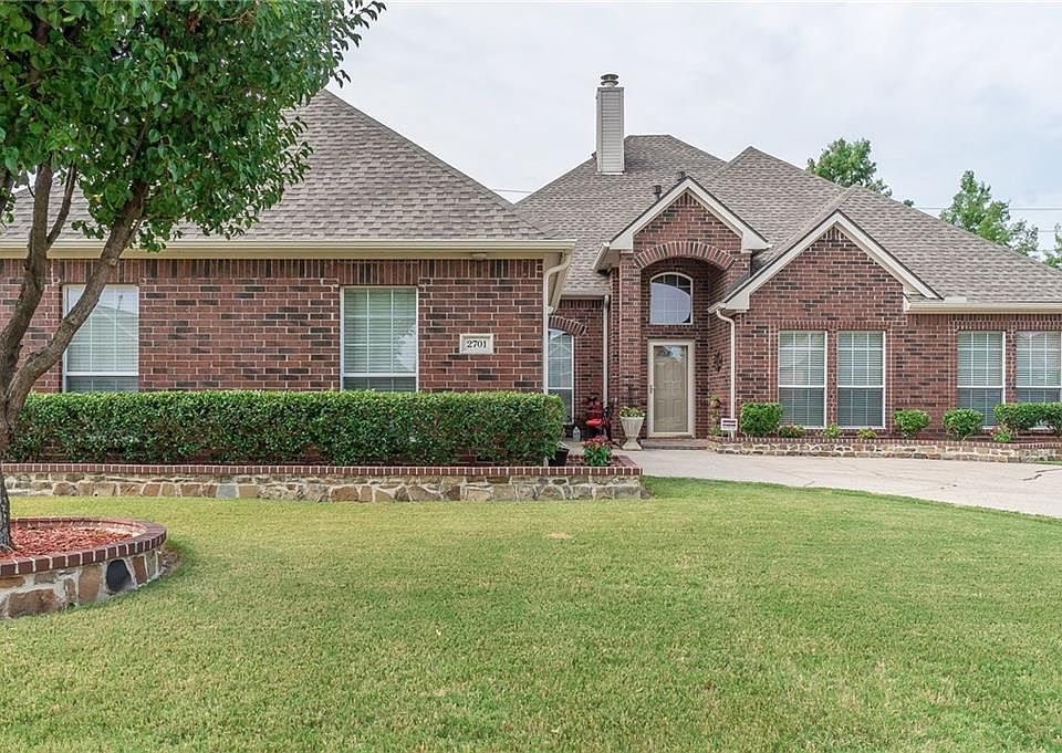 1st image of 2701 Gabriel Dr
