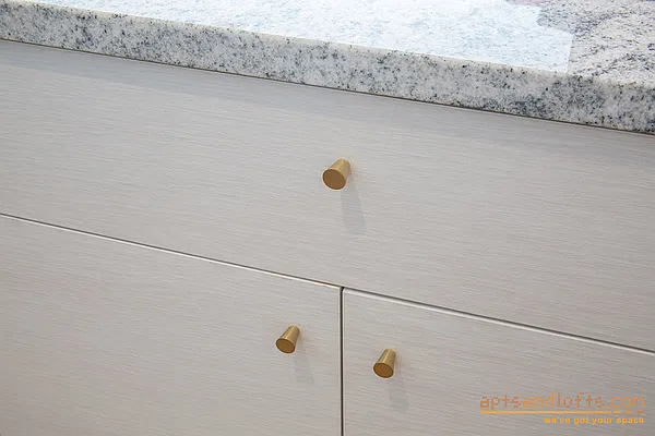 Sold by aptsandlofts.com | media 43